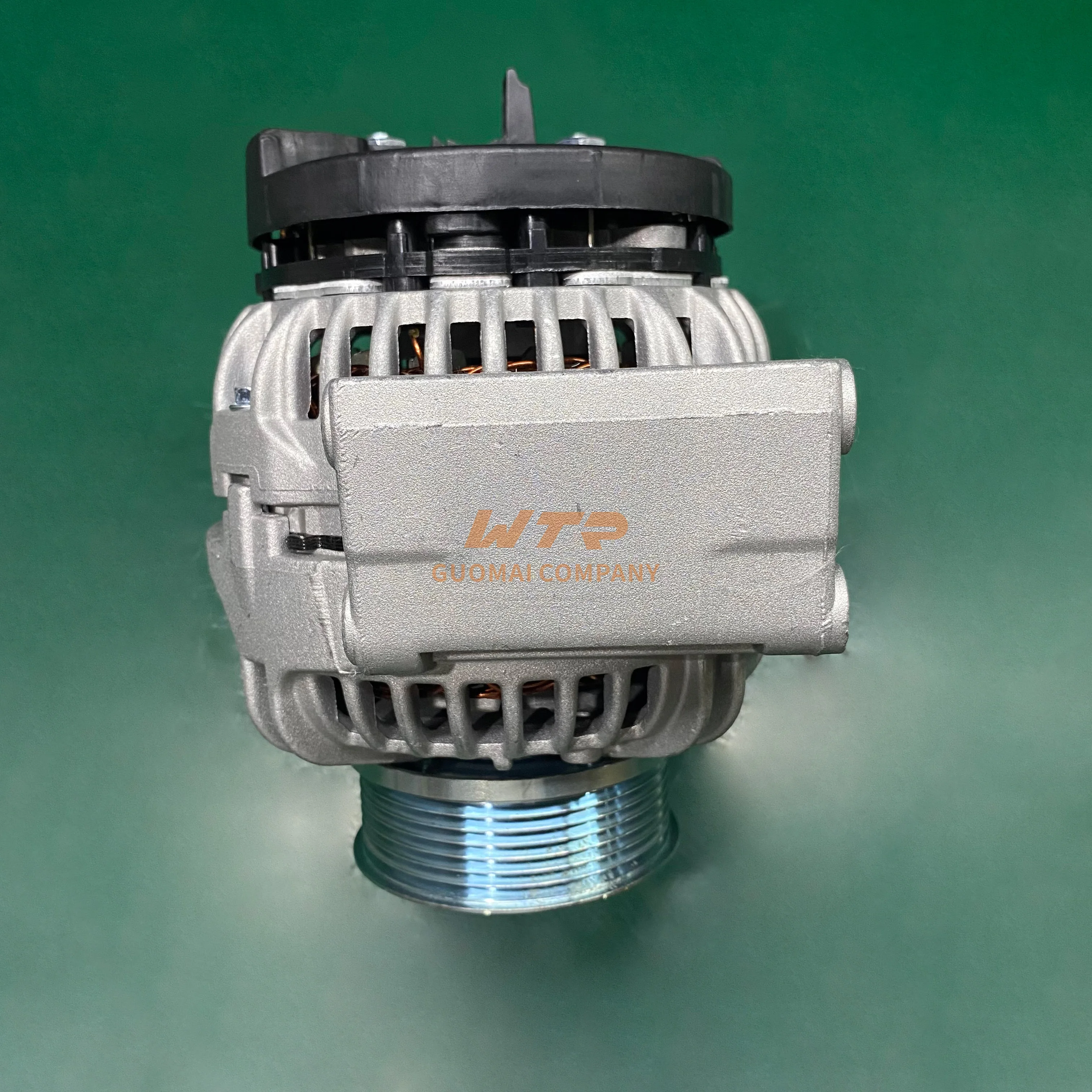 

Truck Parts Original Quality Alternator OE0124555018 1626130 0986049320 1976291 for XF CF Series D-AF Trucks