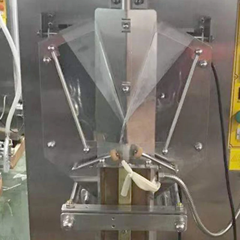 

Упаковочная машина Приправа Вода Масло Оцт Напиток Количественная машина для розлива жидкостей Упаковочная машина