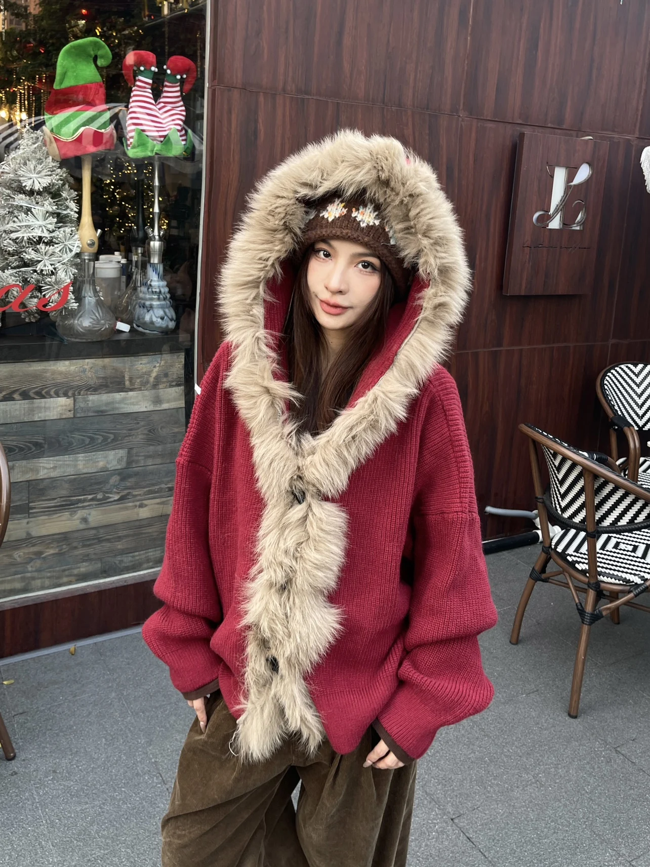 

Красный вязаный кардиган с меховым воротником для женщин, осенне-зимний, дизайн Cisas, новогодний, с капюшоном, теплый, утолщенный