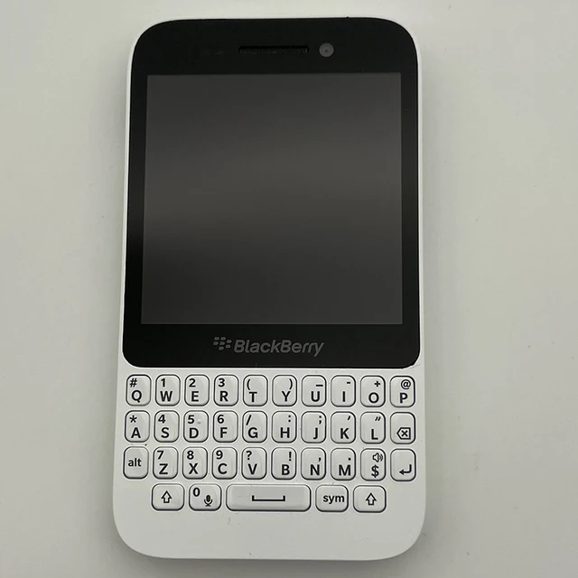 新品　blackberry Q5 white sim フリー BlackBerry Q5 in white exclusively available from EE | CrackBerry