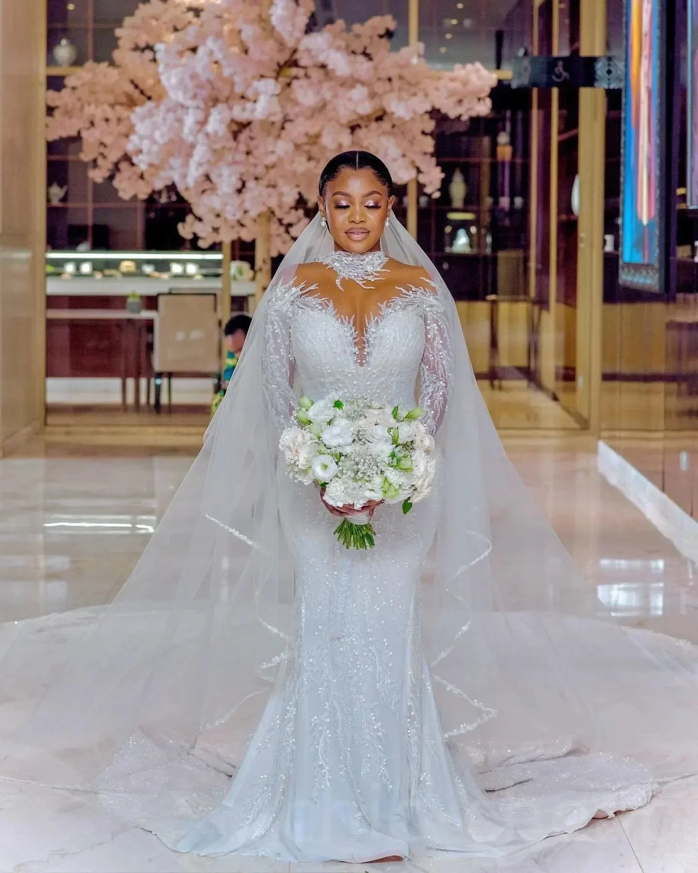 

Customized Plus Size Off White Mermaid Wedding Dresses Full Sleeves Sheer Neck Lace Vintage Elegant Bridal Gowns Dress