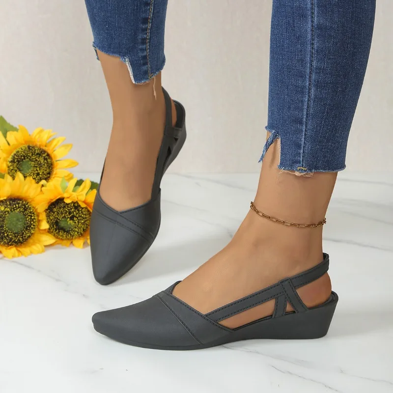

Women's Fashion Baotou Sandals Summer New Pointed Head Shallow Mouth Soft Sole Anti-landslide Heel Shoes