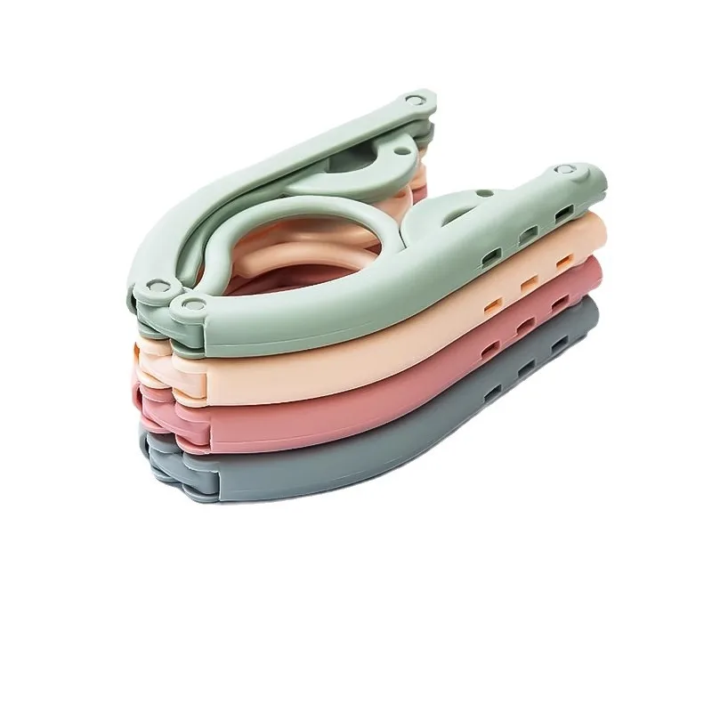 Cintres de voyage pliants portables en plastique de couleur aléatoire, support de séchage de placard antidérapant, gain de place pour la maison, pour robe, pantalon, costume, 5/10 pièces