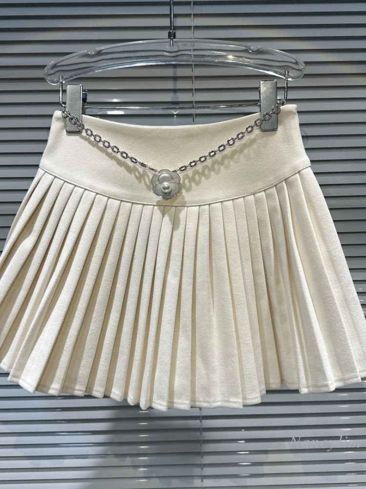 

2024 Autumn New Camellia Waist Chain Woolen Pleated Skirt for Women A- Line Short All-Matching Skirt Solid Color Wool Blend Jupe