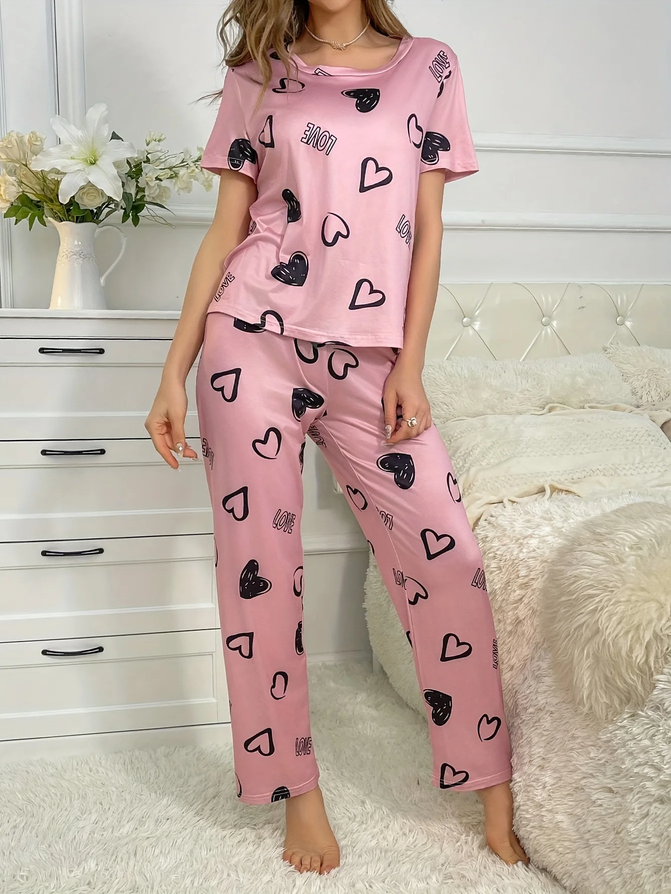 Women\'s casual pajamas set Heart-shaped short-sleeved top and pants casual two-piece set