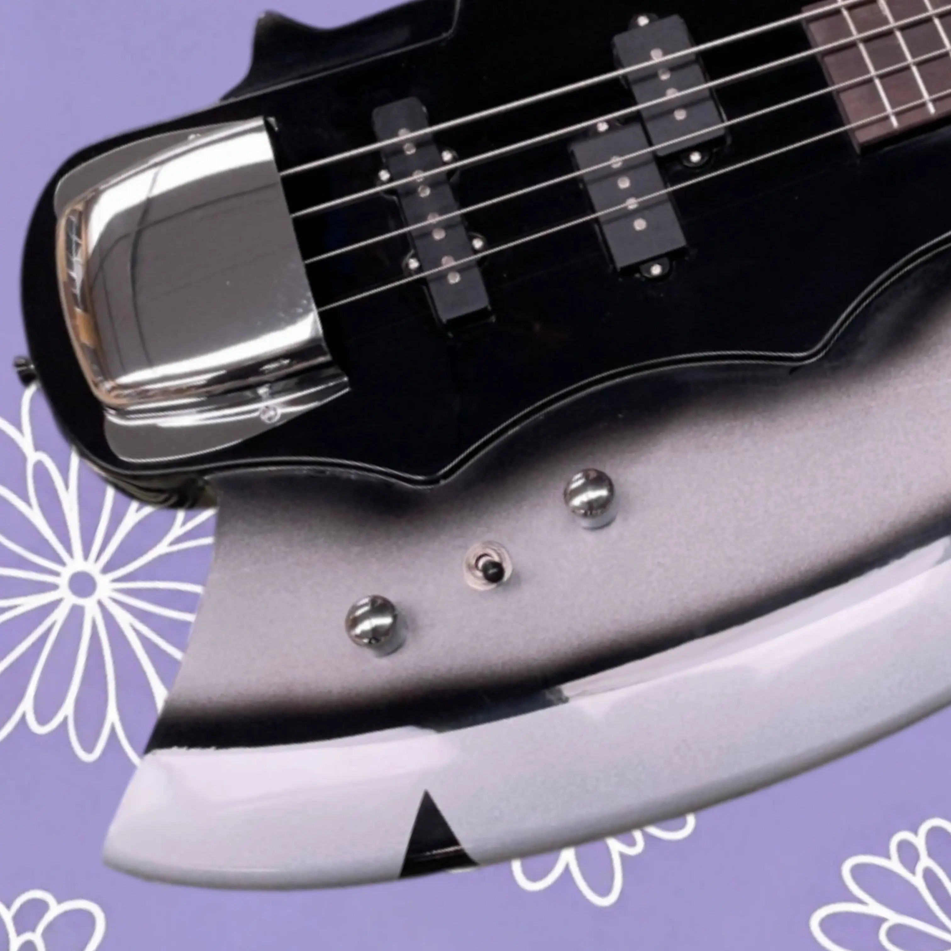 Black Silver Gradient 4-String Electric Bass Guitar, Rosewood Fingerboard Guitars, Rich Low End for Heavy Metal Stage Guitarra
