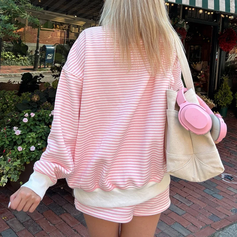 女性用ストライプスウェットシャツセット 2ピースショーツ衣装 Y2k 長袖ハイネックプルオーバーとショーツ ラウンジ秋用トラックスーツ