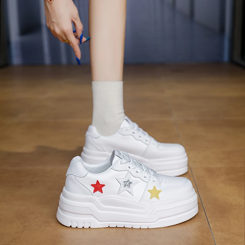 Women's thick soled casual board shoes, breathable and versatile, student shoes