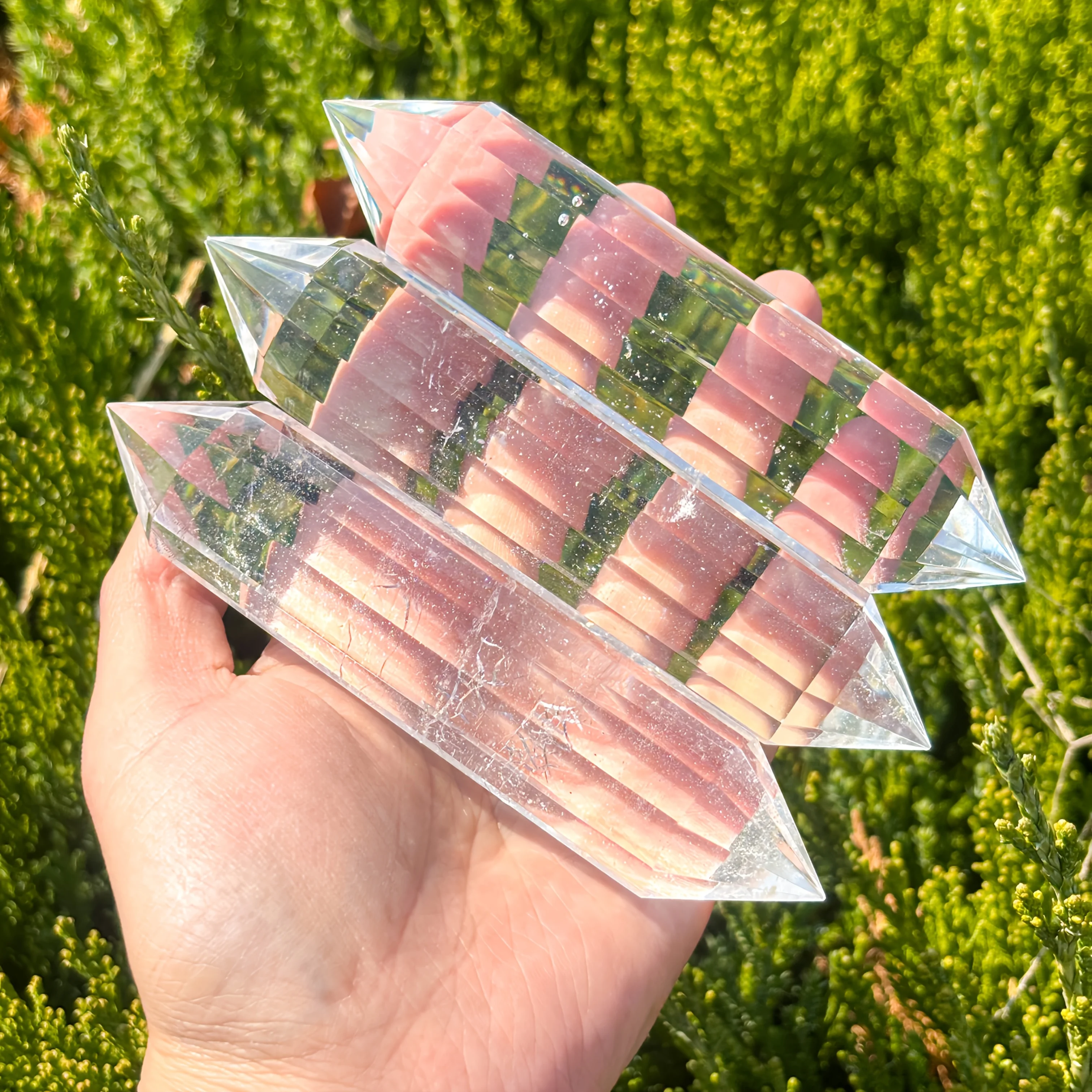 

1pc 12-Sided White Quartz Vogel Artificial Crystal, Featuring Natural Inclusions, Perfect for Home Decoration and Holiday Gift