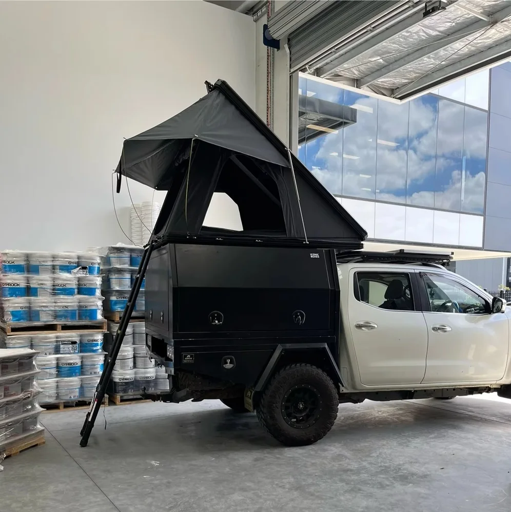 

Remaco Wholesale Overland 4WD Touring Waterproof 4 People SUV Aluminium Alloy Rooftop Tent Triangle Hard Shell Top Roof Tent