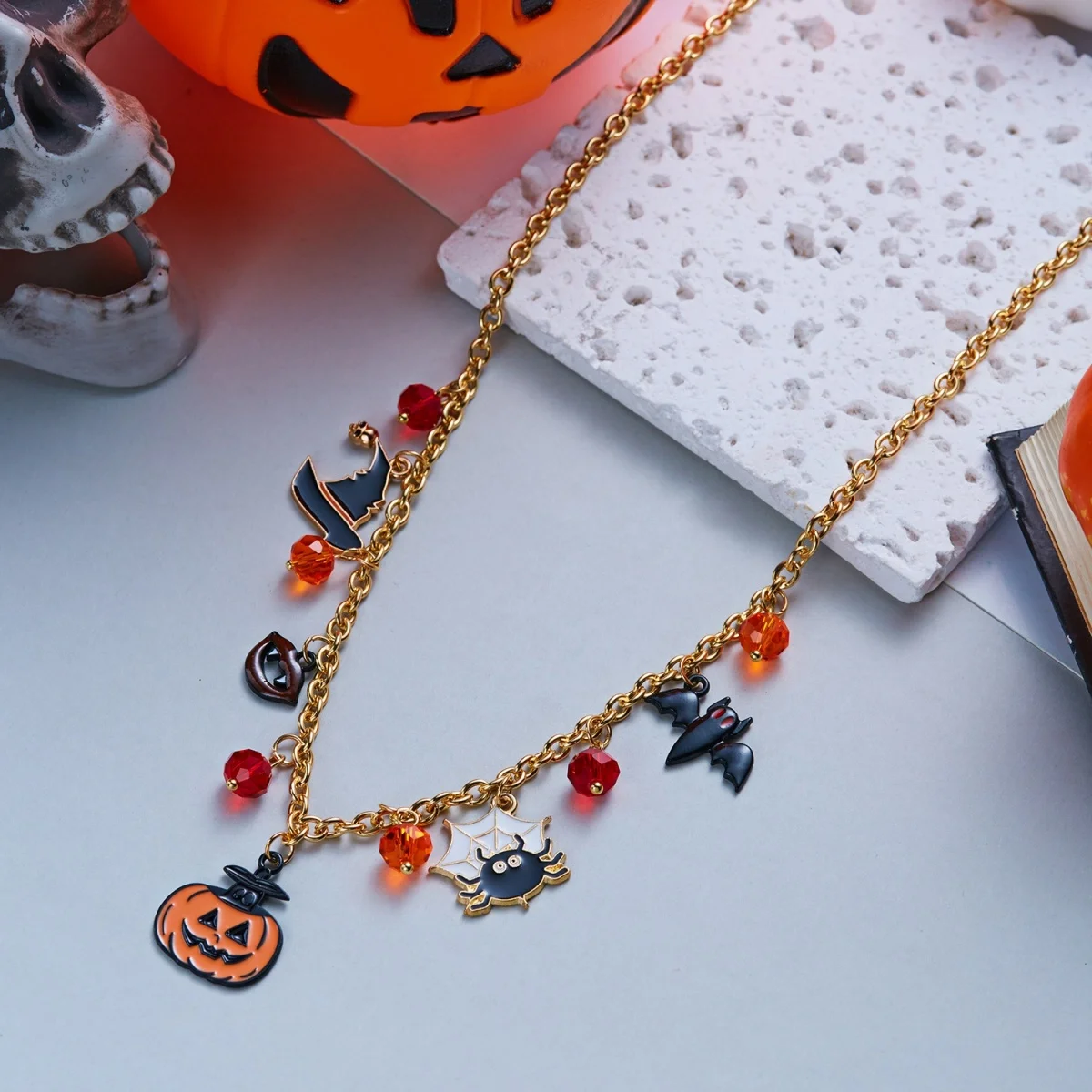 Gotische Cosplay-Halskette mit einzigartigen roten Kristallperlen und Quasten für Damen, Halloween-Fledermaus-Totenkopf-Kürbis-Choker, Punk-Party-Schmuck – Detail 30