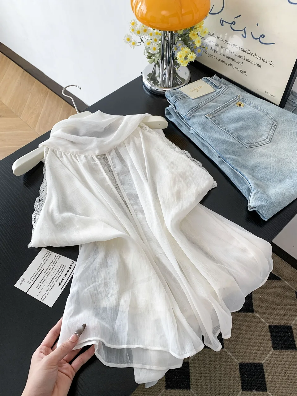 

Chiffon Sleeveless Shirt Women Summer Thin Beautiful Lace Splice Chiffon Top Hang Neck Floating Collar French Style Breathable