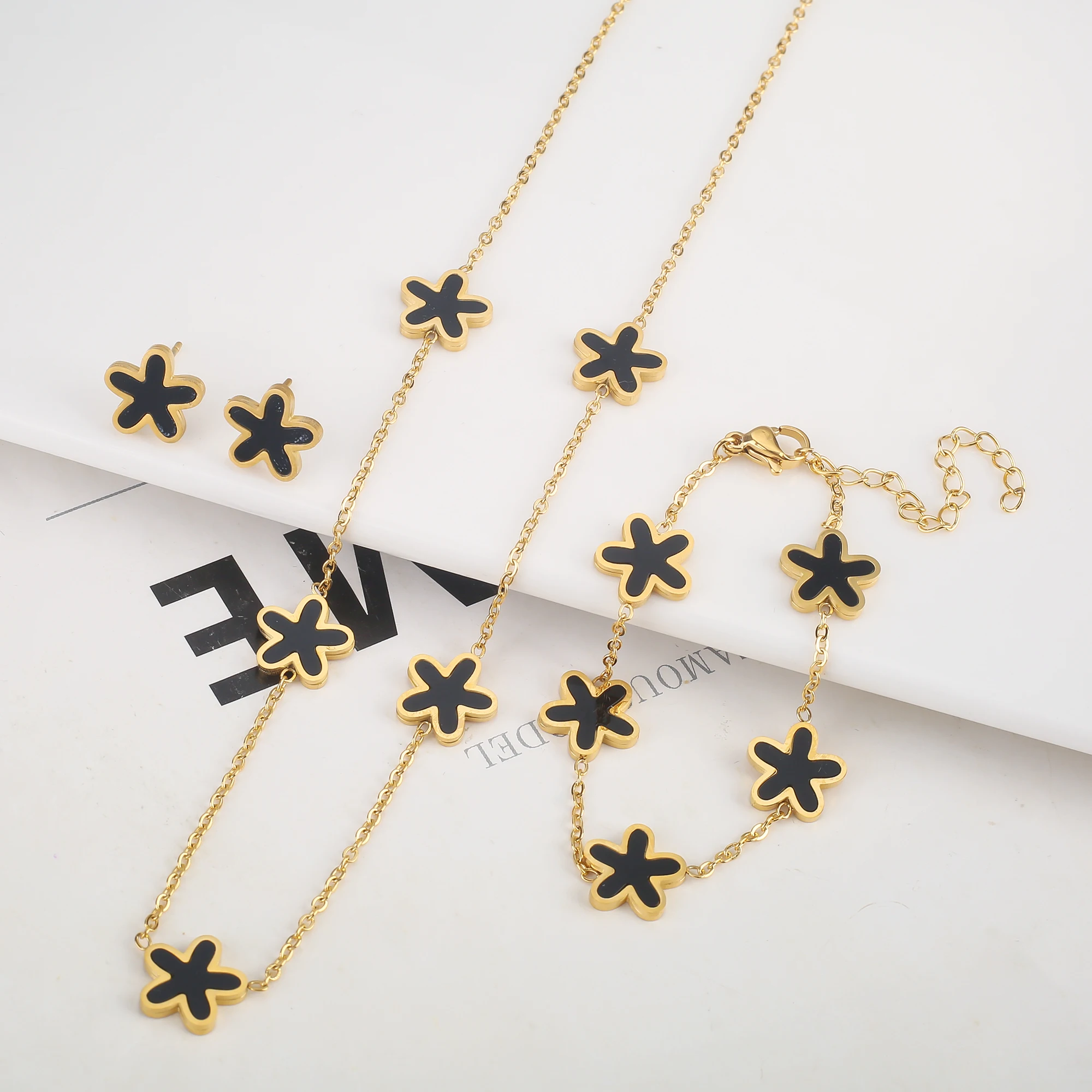 Stainless Steel Little Daisy New Color Set Single sided Shell Jewelry Women's Creative Cute Gift Waterproof High Quality Clover