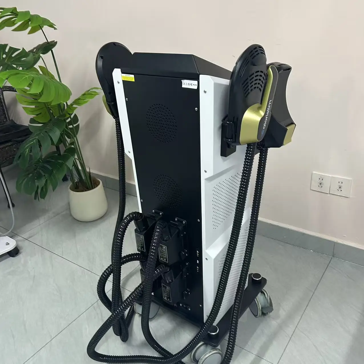 

EMS Body Sculpt Pro 15 Тесла 6500 Вт HIE-MT: Аппарат для электромагнитной стимуляции мышц и снижения веса Myoslim NEO