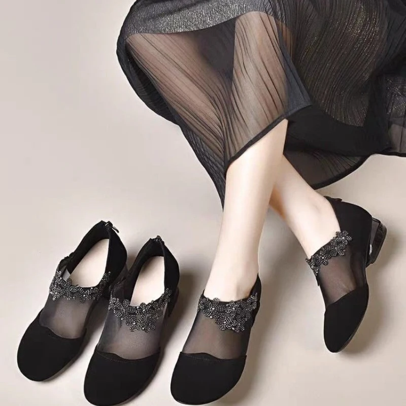 

Women Fashion Deep Cut Slip On Shoes 3-5cm Square Medium Heel Round Toe Low Top Rubber Sole Unlined Casual Daily Walking Shoes