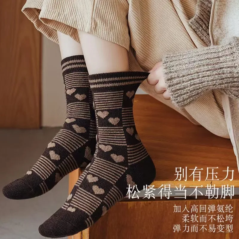 Wool Women\'s Mid-tube Socks Ins Trendy Retro Diamond Check Fashion Plus Fleece Thick Warm Stockings