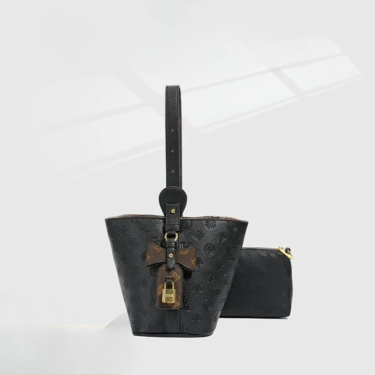 

2025 Autumn Women's Fashion Small Handbag, Casual Niche Crossbody Purse, Vintage Quilted Genuine Leather Multi-way Shoulder Bag