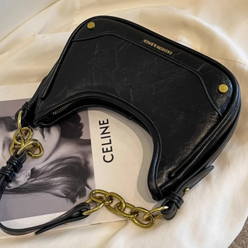 High-End Women's Retro Crossbody Handbag New Style Niche Single Shoulder Underarm Crescent Bag Versatile Fashion Accessory