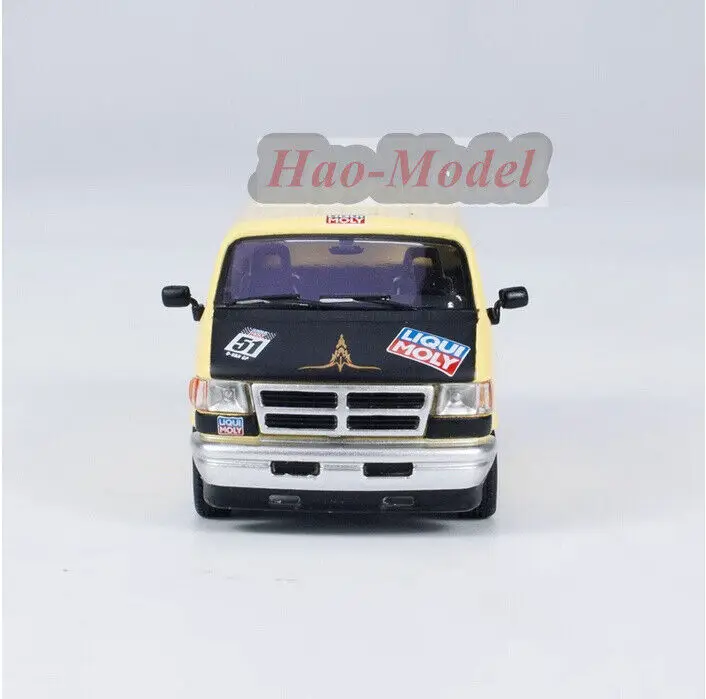 Tarmac Works 1:64สำหรับ Dodge Van โมเดลรถยนต์จำลองของเล่นเด็กชาย kado ulang tahun แสดงงานอดิเรกสีเหลือง