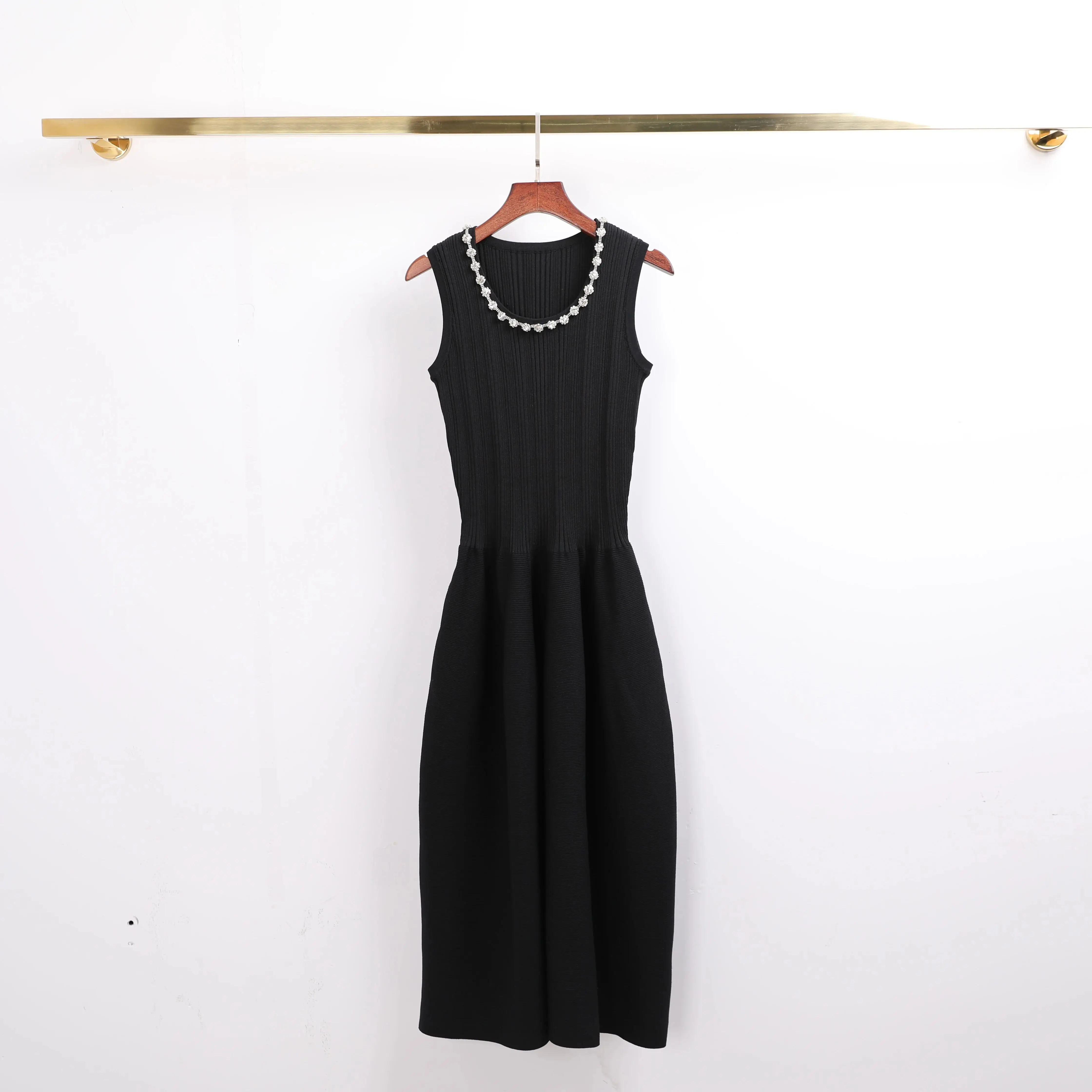 

Summer New Fashionable Temperament Commuting Socialite Style Knitted Round Neck Sleeveless Vest Nail Drill Zipper Dress