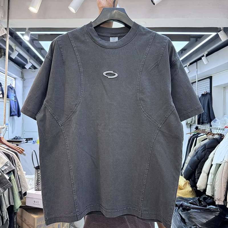 

Мужская футболка оверсайз в стиле ретро с вышивкой и пэчворком, свободный крой, молодежный тренд, летний повседневный топ