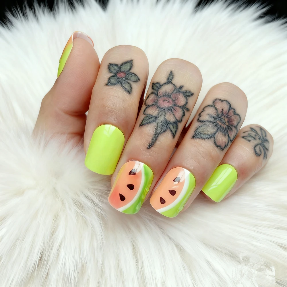 

24Pcs Summer Watermelon-Patterned Acrylic Press On Nails With Glue Short Square Fake Nails DIY Woman Finger Tips Manicure Tool