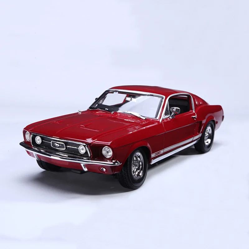 In Stock Maisto 1:18 1967 Ford Mustang Gta Fastback 1968 Ford Mustang Gt Cobra Jet Alloy Miniature Diecast Christensen Toys Gift