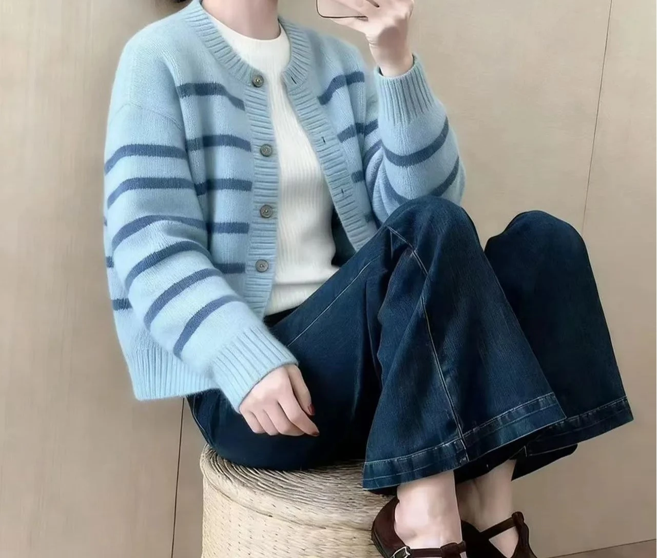 2026 New Striped Knitted Cardigan Loose Short Round Neck Sweater for Spring and Autumn 2