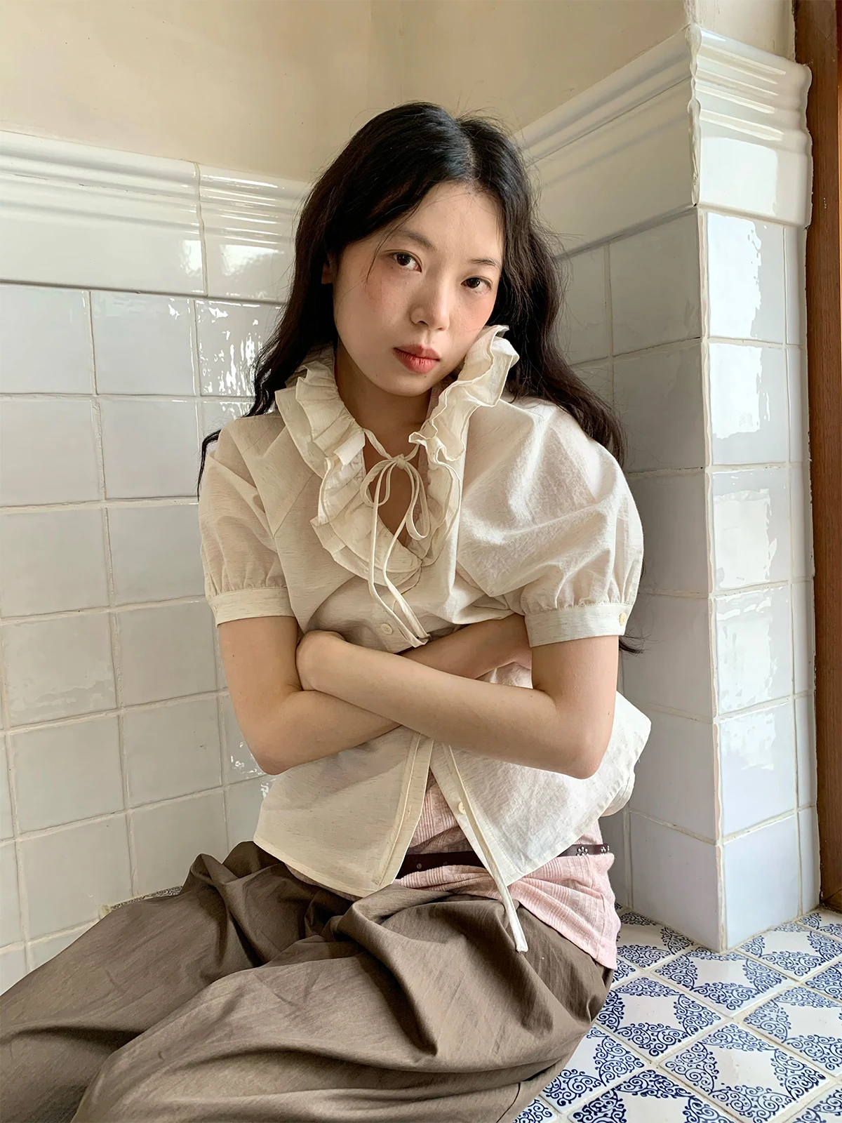 

Dorydory Lace Trim Belted oulder Sve V-Ne ort Sve irt Small Asset High-End Lightweight Age-Defng Trendy