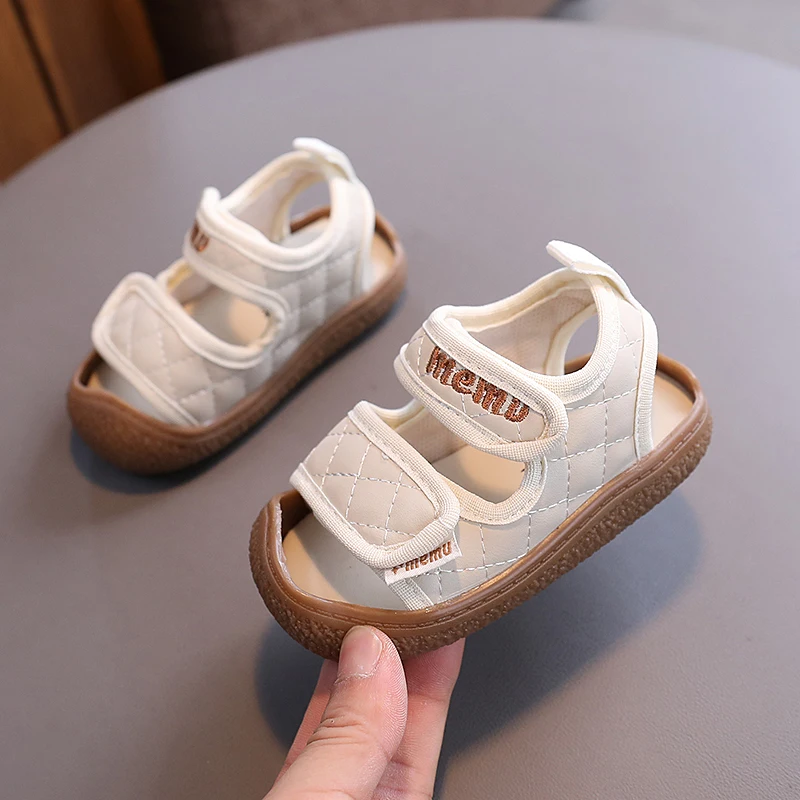 Baby Peuter Schoenen Voor Jongens 2024 Zomer Nieuwe Stijl Baotou Strandschoenen Zachte Bodem Antislip Strandschoenen Meisjes Teen Bescherming Sanda