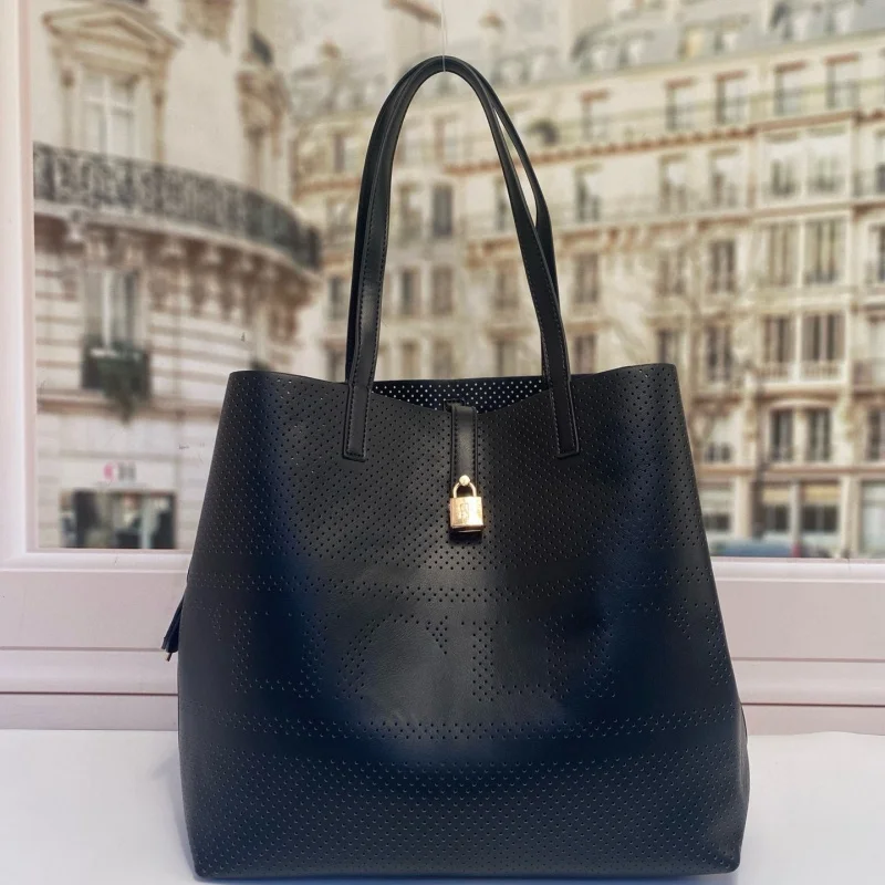 

CH Leisure Commuting Large-capacity Bag Women's New Retro Versatile Shoulder Bag Popular Handbag Bucket Bag Bolsos Mujer