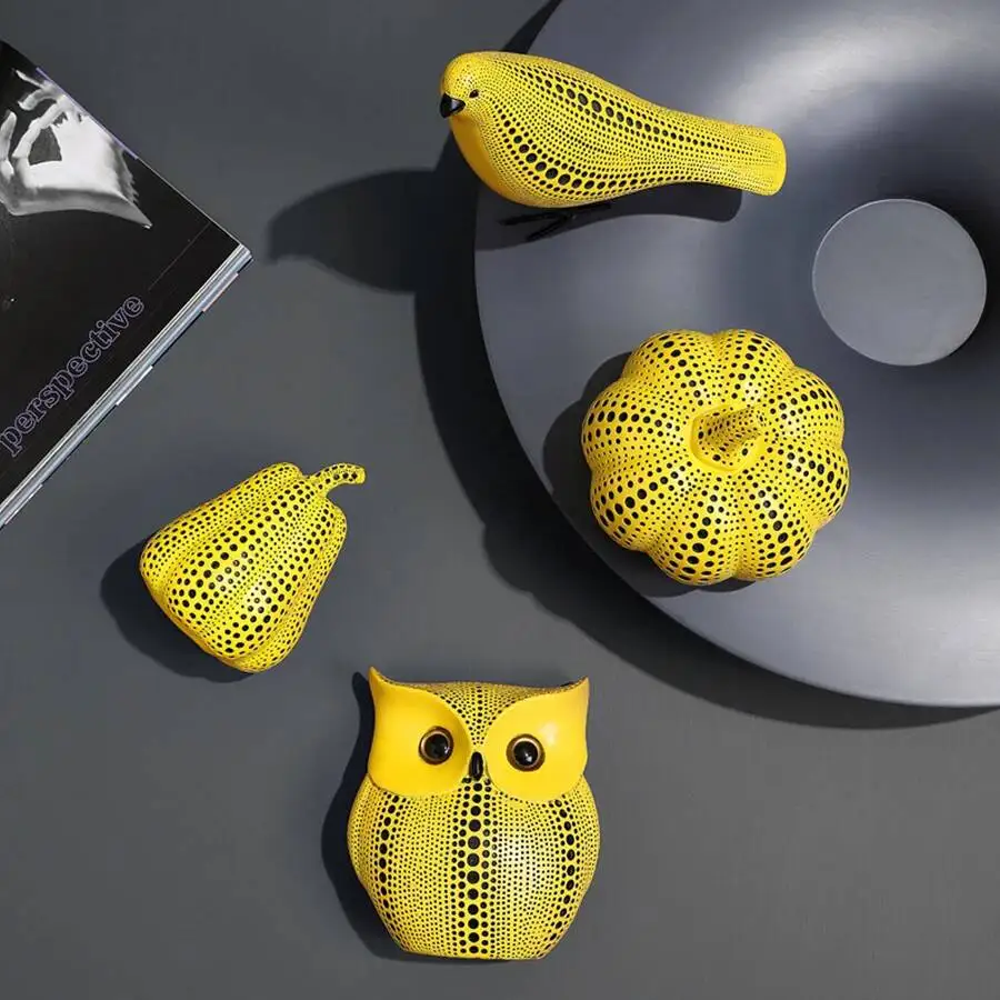 Yellow Dots Animal Owl Pumpkin Bird Statues Ornament Home Room Sculpture Cute Fall Harvest Desktop Decoration Figurine