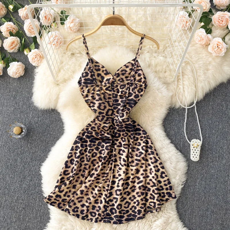 Sexy Twist V-neck Spaghetti Strap Mini Party Dress Women Leopard Print Sleeveless High Waist A-line Club Night Out Dress Vestido