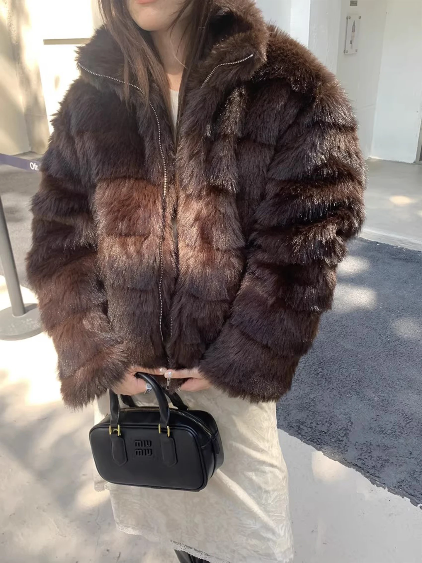 Clothland Women Vintage Faux Fur Coat Zipper Long Sleeve Stand Collar Female Retro Outwear Thick Jacket Mujer CB245