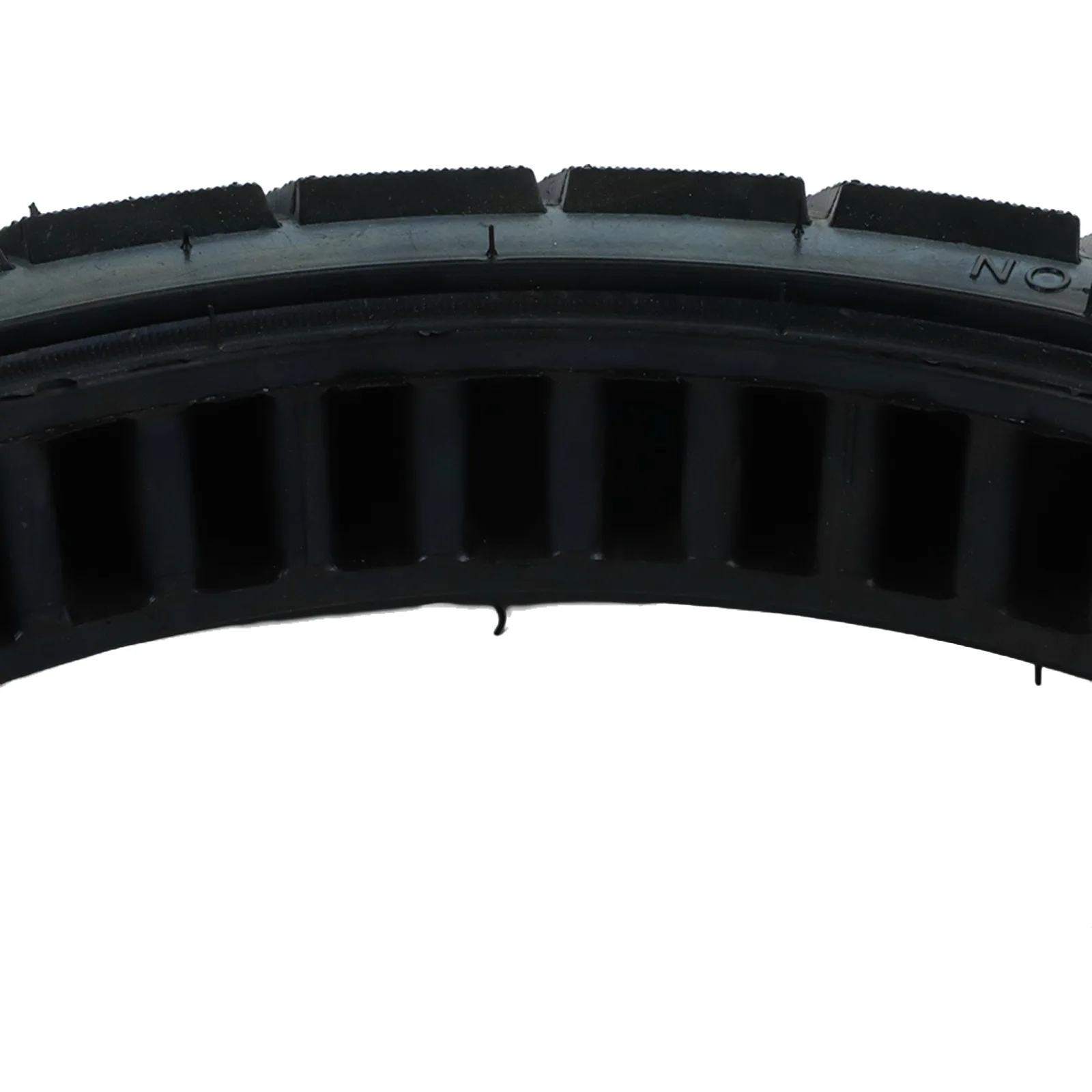 

Наслаждайтесь гладкой и удобной ездой с 16-дюймовой цельной крышкой для электрических скутеров. Повысьте свой скейтбординг.