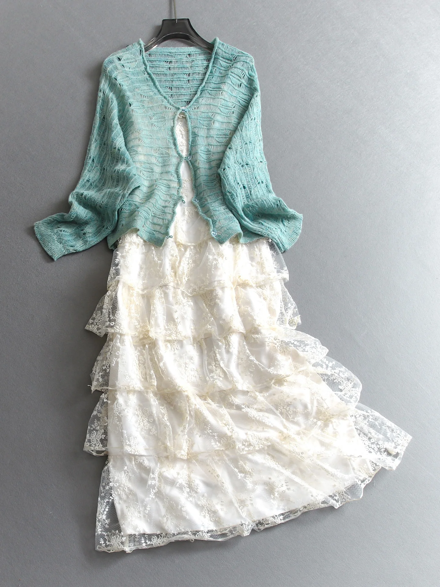 

Mint Green Lace Hollow out Cardigan Dress Set Women's Style Bohemian Sweet Cake Skirt Long Sleeve V-Neck Zipper Closure Slim Fit