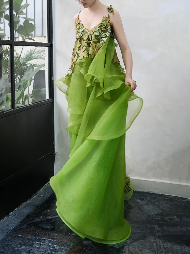 فساتين سهرة خضراء خرافية طويلة من الأورجانزا للحفلات الراقصة مزينة بالزهور فساتين الحفلات السباغيتي سويب تراين #6