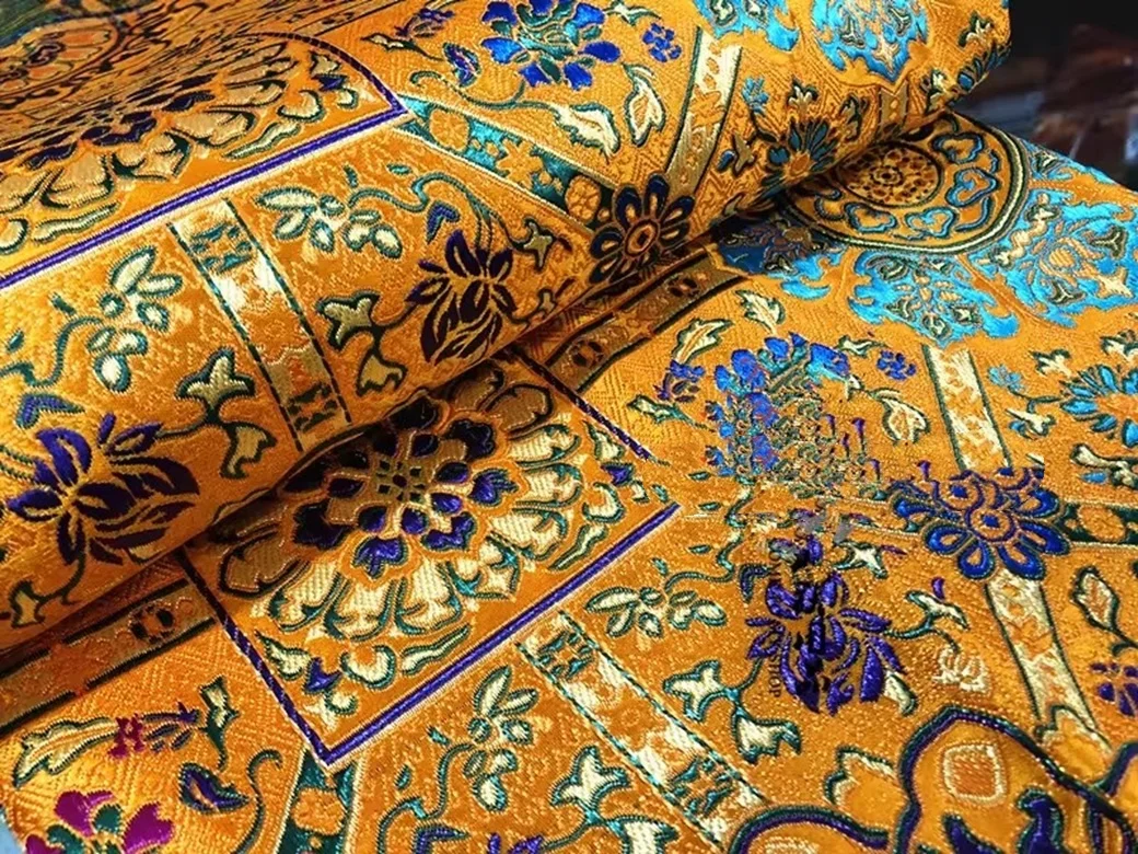 

Tibetan fabric, Tibetan silk, tribute woven brocade, Gesanghua patterned fabric, five colors per meter