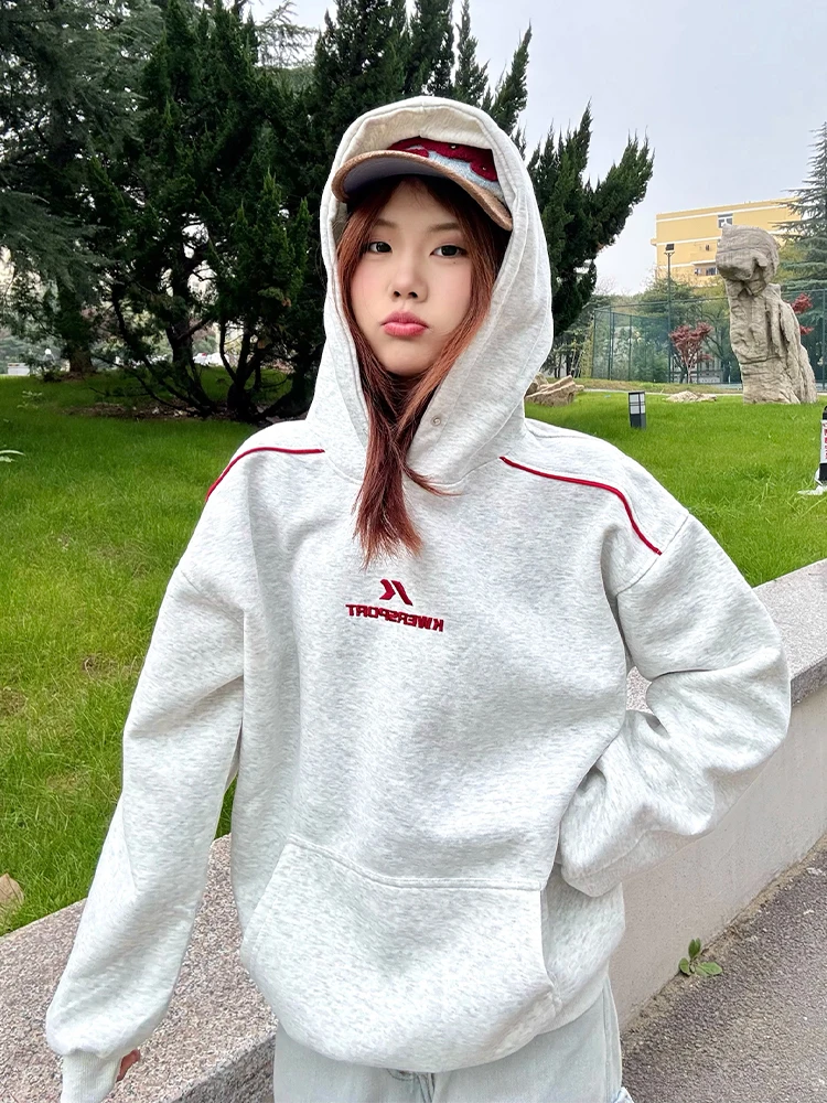 

Ретро-американский вышитый худи свободного кроя, повседневная удлиненная футболка с длинным рукавом, молодежный тренд, износостойкая.