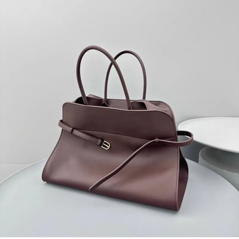 

2025 Tote Bag Large Capacity Commuter Bag Leather Premium French Niche One Shoulder Handheld Big Bag