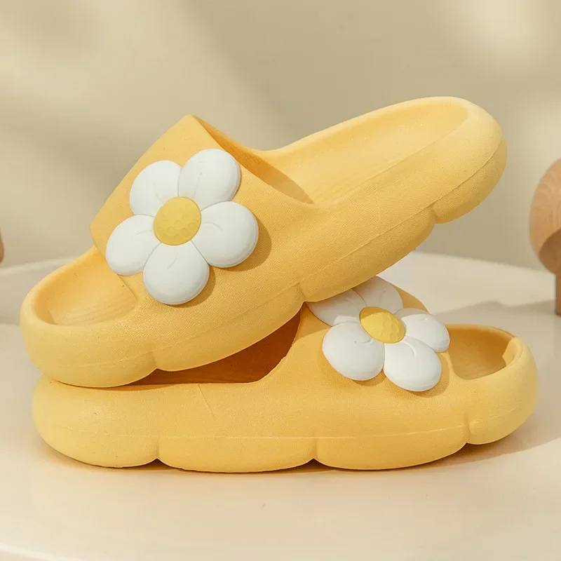 Girls Shoes  Children Garden Girls Shoes Simple Cute Flower Beach Slippers Babies Summer Slippers Soft Kids Outdoor Slipper