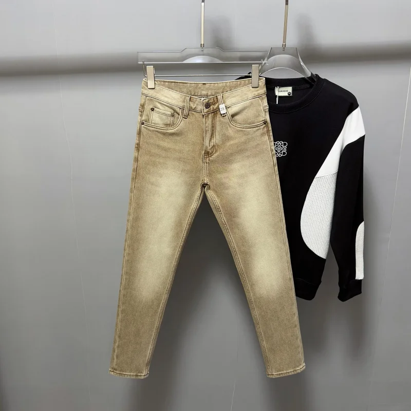 

Classic nostalgic khaki jeans for boys slim fit 2025 new retro versatile solid color denim pants