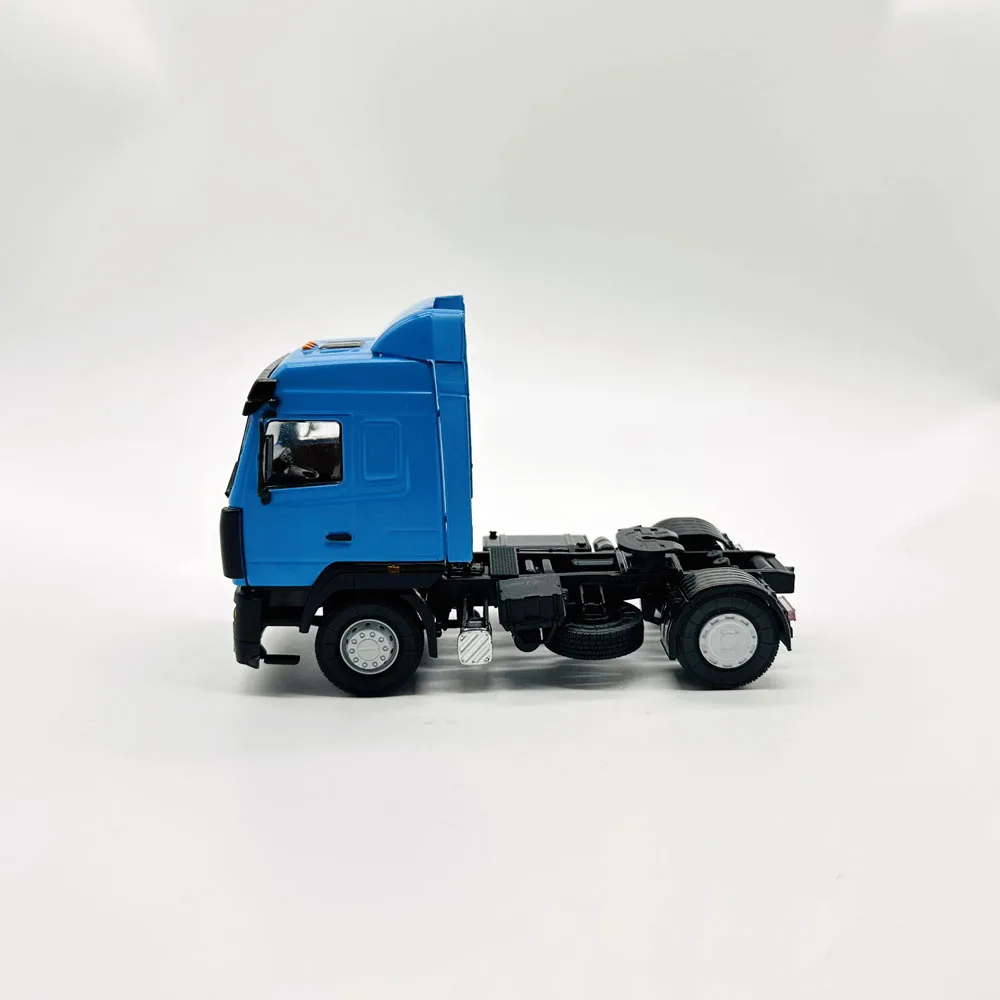 

Aist-M 1/43 Scale Die-Cast Model Car Prime Mover Truck Auto History 4X2 Maz 5440 Birthday Gift Toy Scene Decoration New in Box