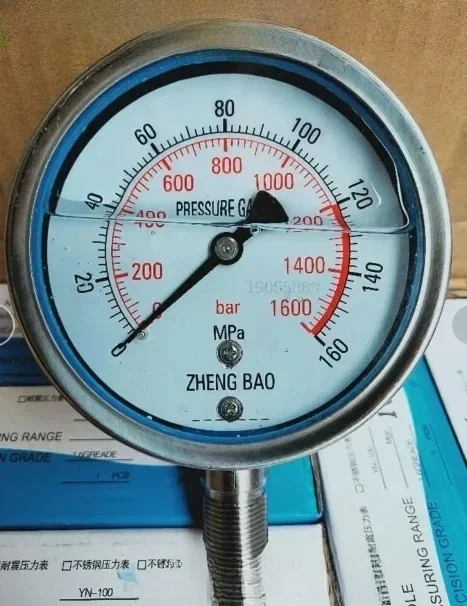 

Hangzhou East Asia brand high-pressure cleaner stainless steel shock-resistant pressure gauge YN-100BF 250MPa0-160MPA