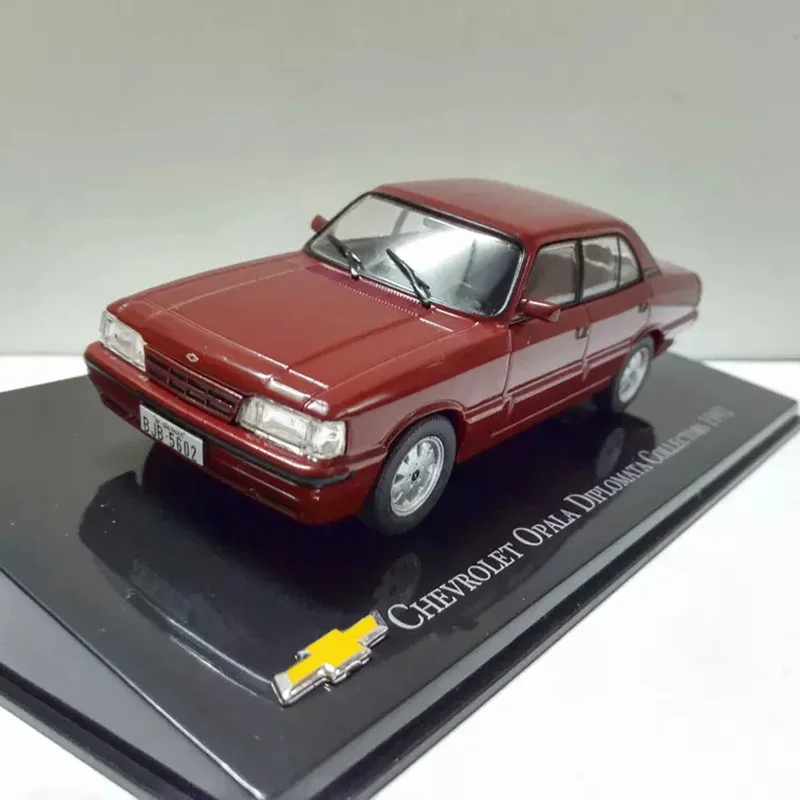 1:43 Scale OPALA 1992 Alloy Car Model