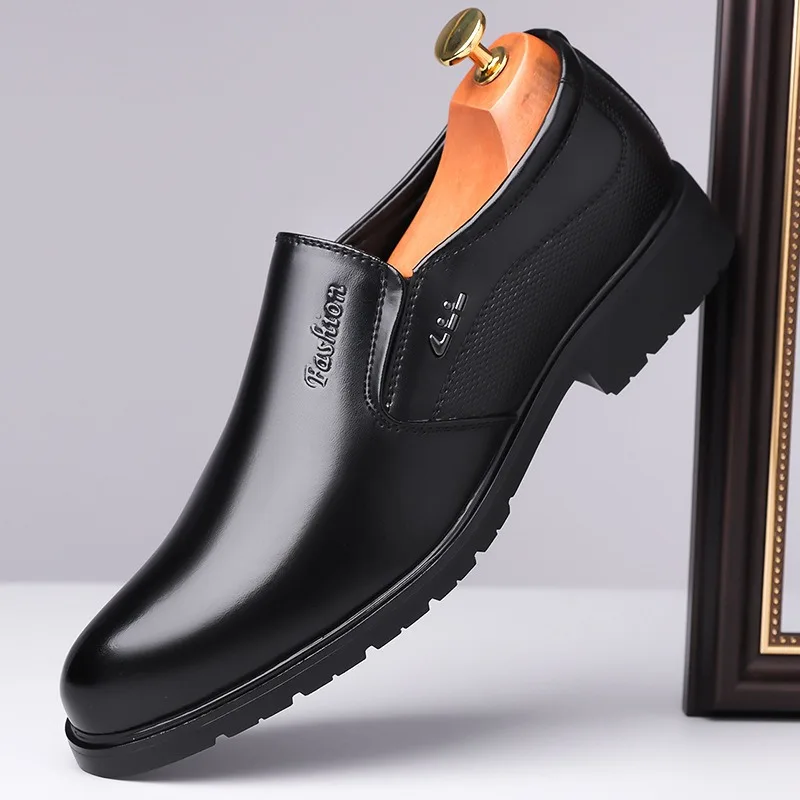 British Big Size 35-50 Men\'s Dress Shoes Spring Autumn New Designer Leather Shoes Men Fashion Black Business Casual Loafers Male