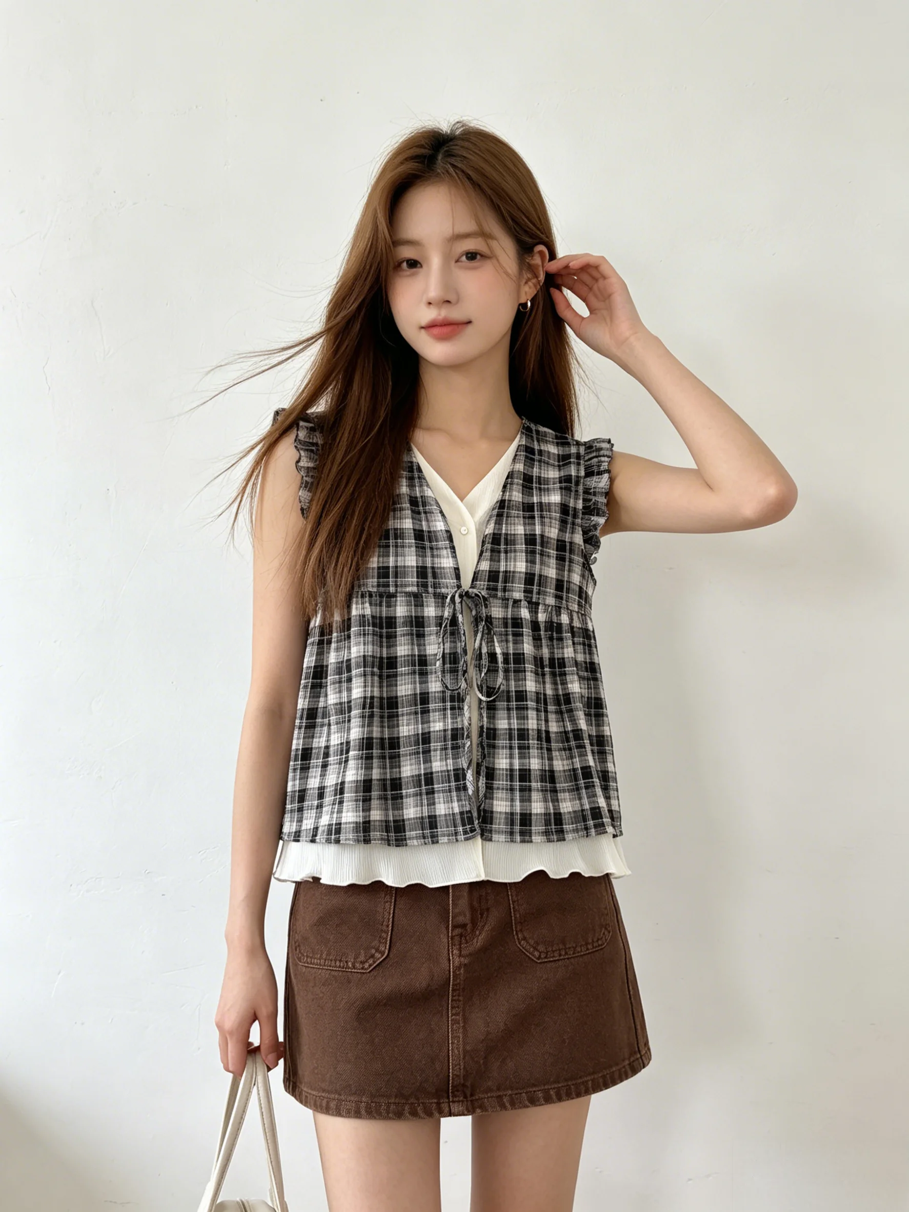 

Korean Style Vintage Plaid Shirt Sleeveless V-Neck Breathable Loose Fit Casual Top for Young Women Skin-Friendly Summer New A...