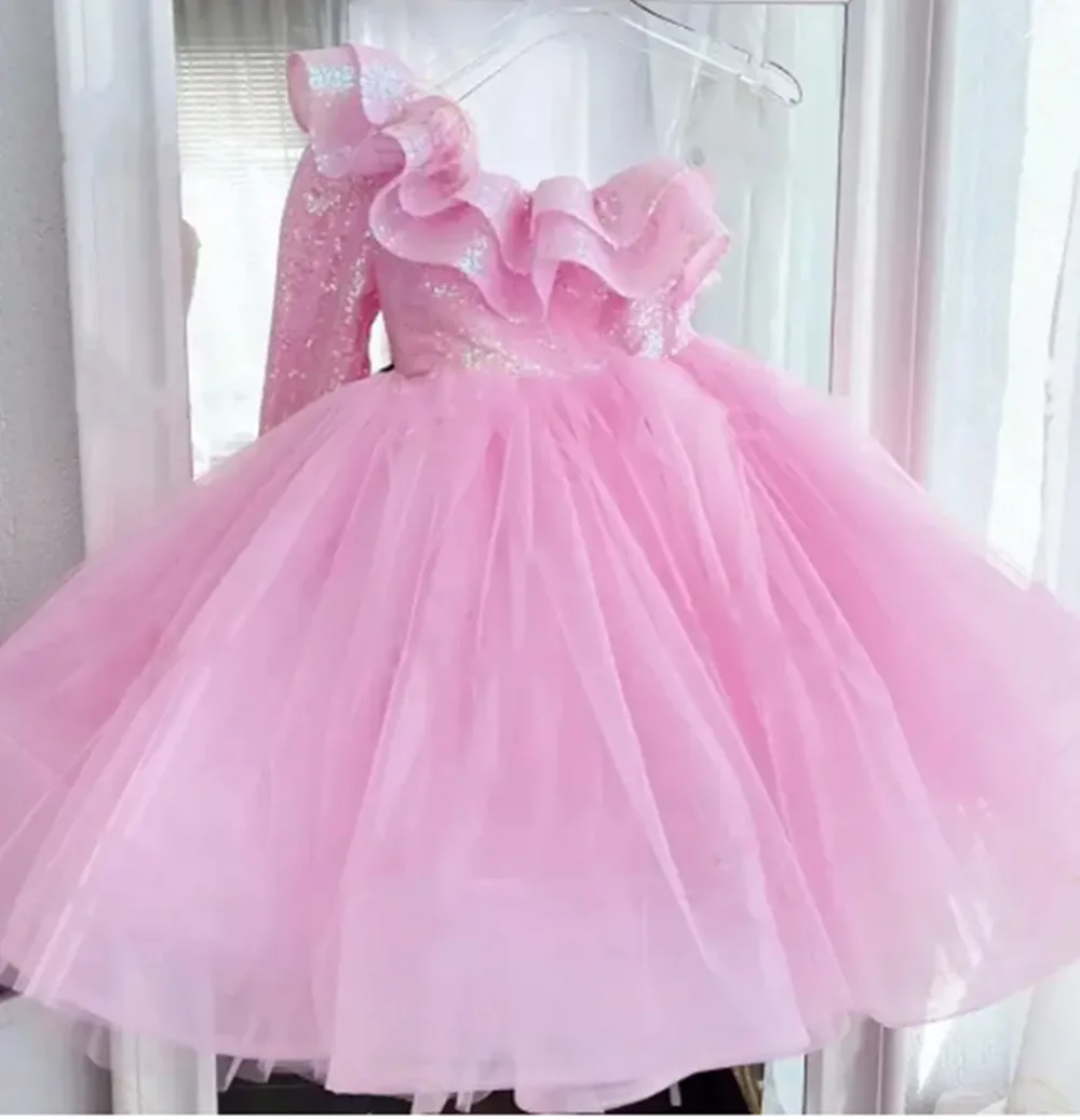 

Customized Pink Flower Girl Dresses For Wedding One Shoulder Sequins Puffy Formal Events Princess Evening Party Dress Ball Gown