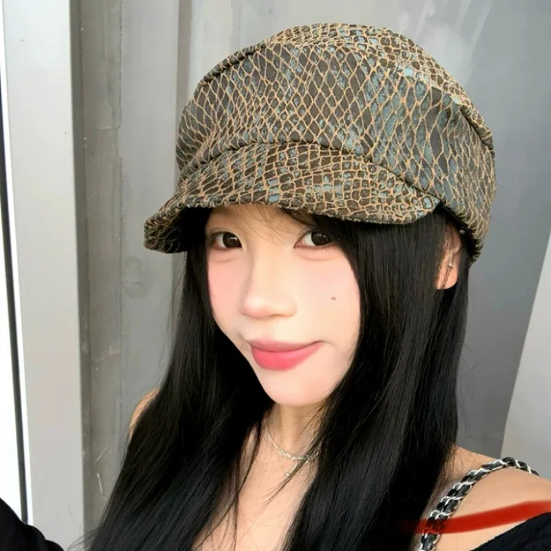 Vintage Snake‑Skin Print Newsboy Hats for Women Retro Grid Pattern Short Brim Berets Autumn Face‑Slimming Versatile Streetwear