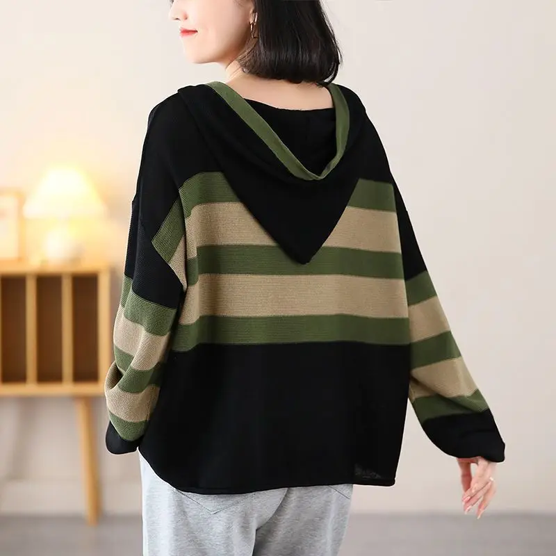 Women Autumn Simplicity Loose Large Size Striped O-neck Long Sleeve Hooded Knitwear Women Clothes Fashion All-match Trend Tops